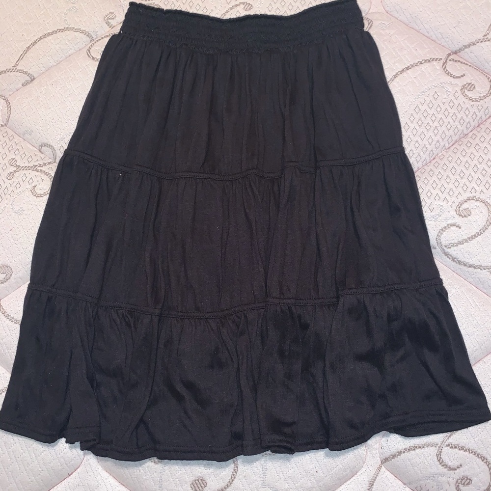 🔥 3/$20 Black Midi Flare Skirt